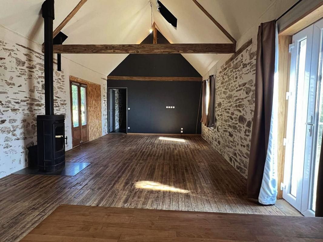 SAINT-YRIEIX-LA-PERCHE Maison Saint Yrieix La Perche 5 pièce(s) 100 m2 3