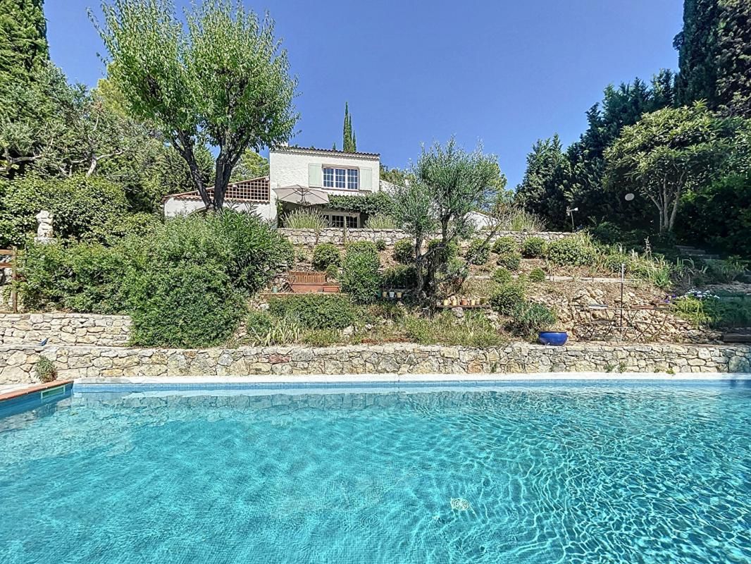 LE THORONET Maison Le Thoronet 142.5 m2 + piscine + garage + dépendance 2