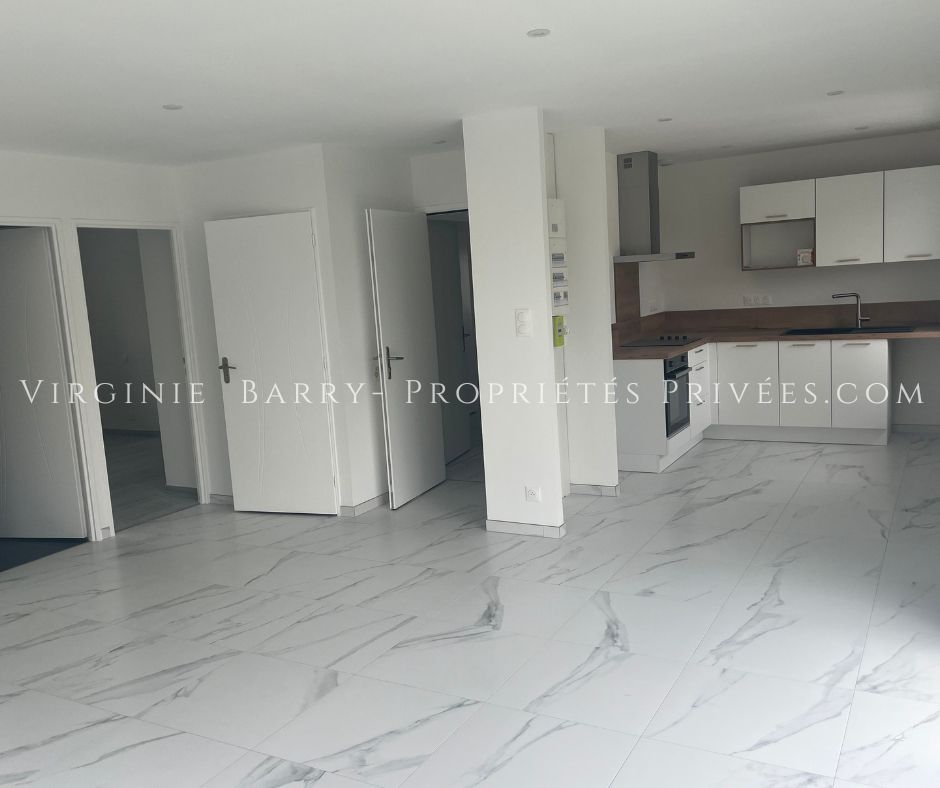 TONNAY-BOUTONNE APPARTEMENT T3 AVEC BALCON ET 2 PARKINGS PRIVATIFS 4