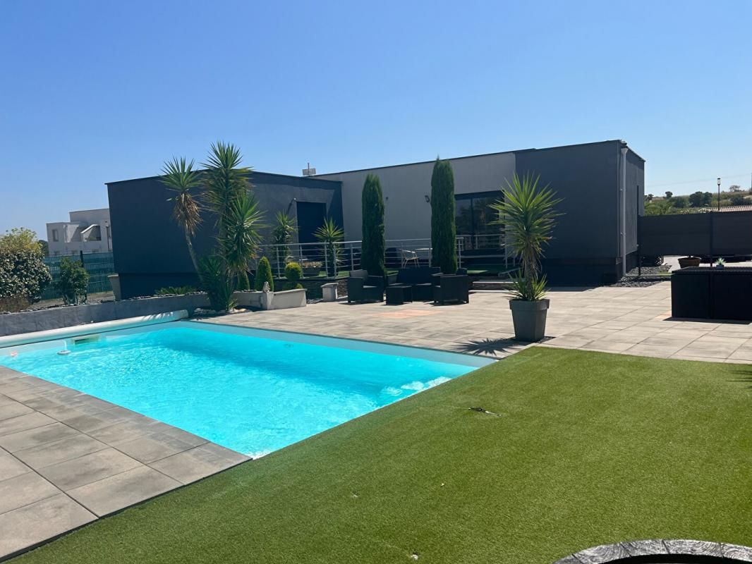 ADISSAN Villa récente Adissan avec piscine 2