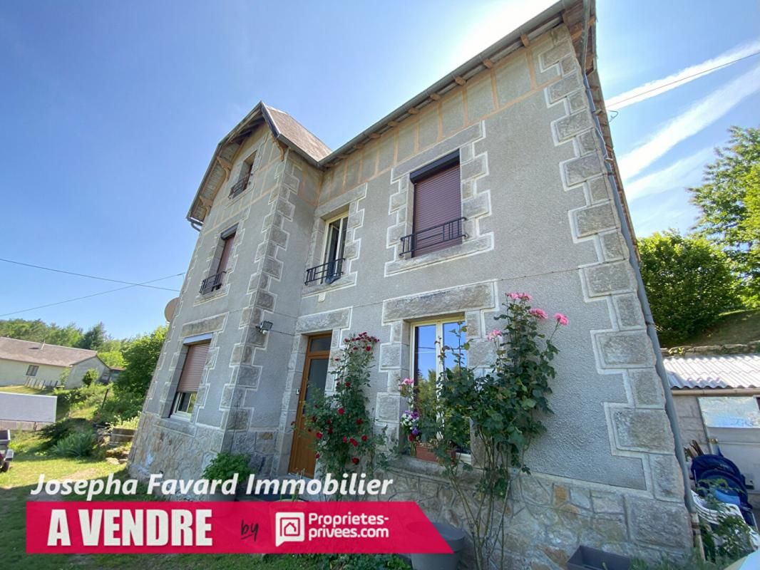 BUGEAT Grande Maison de Style architectural de 158 m² - Terrain de 2 960 m² 2