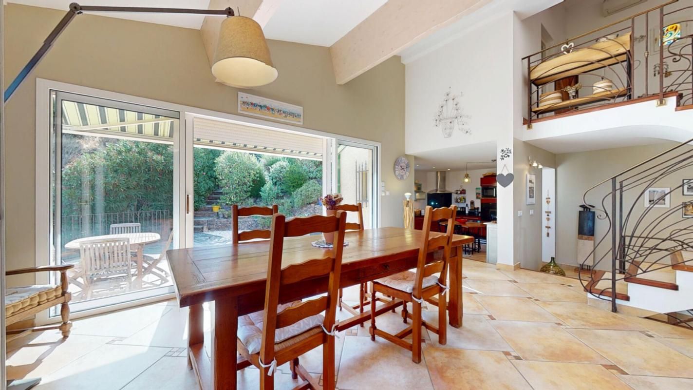 BANYULS-SUR-MER Maison 4 faces, 4 chambres, terrasse, jardin, parking 2
