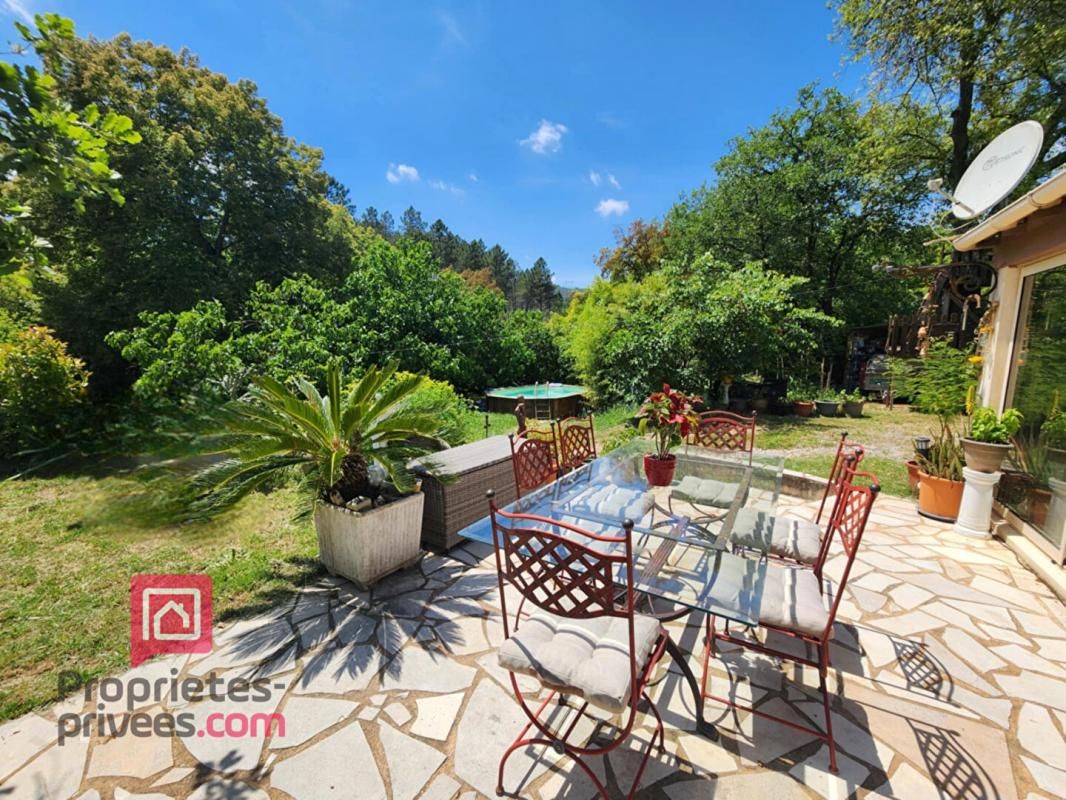 BAGNOLS-EN-FORET Villa Bagnols En Foret 5 pièces 140 m2- 6000m2 de terrain 3
