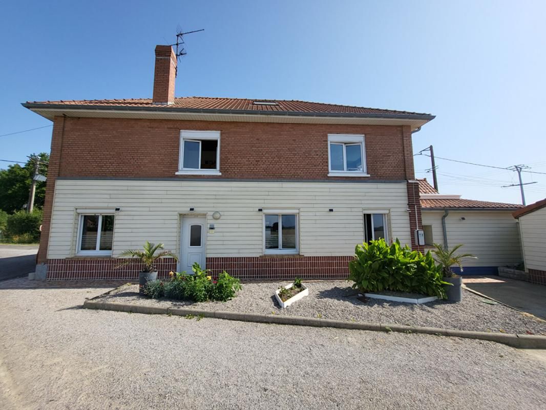 RUBROUCK Maison Rubrouck 7 pièce(s) 166 m2 1