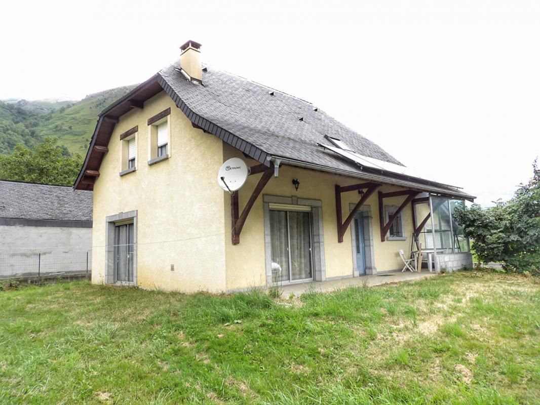 GERE-BELESTEN Charmante maison de 2004 avec jardin et vue montagne en vallée d'Ossau 2