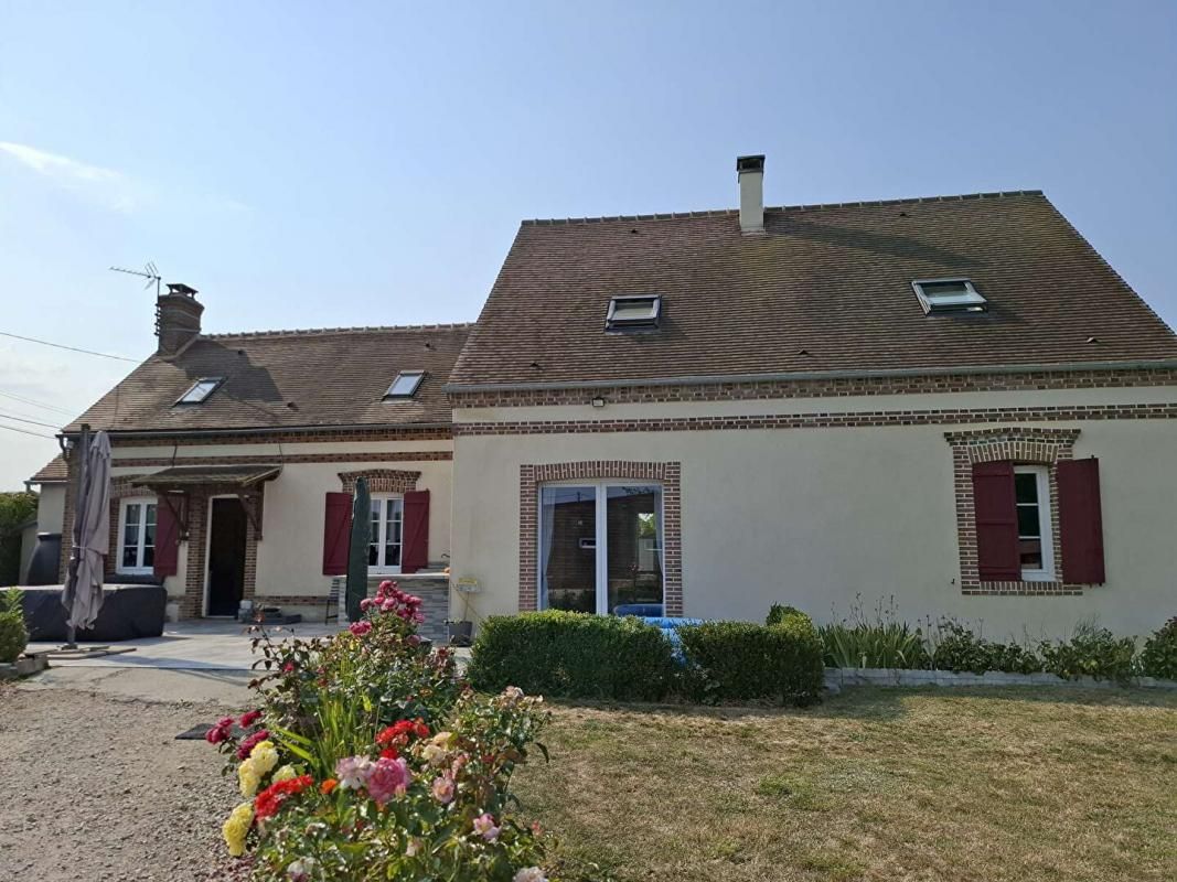 Maison de campagne proche Verneuil d'Avre et d'Iton 12 pièce(s) 215.05m2