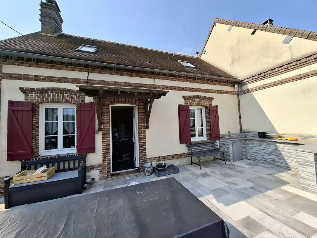VERNEUIL-SUR-AVRE Maison de campagne proche Verneuil d'Avre et d'Iton 12 pièce(s) 215.05m2 2