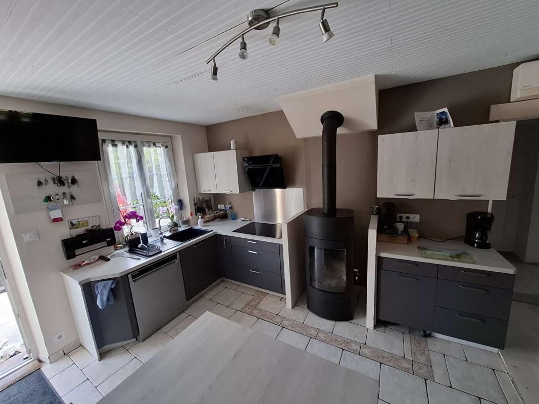 VERNEUIL-SUR-AVRE Maison de campagne proche Verneuil d'Avre et d'Iton 12 pièce(s) 215.05m2 3