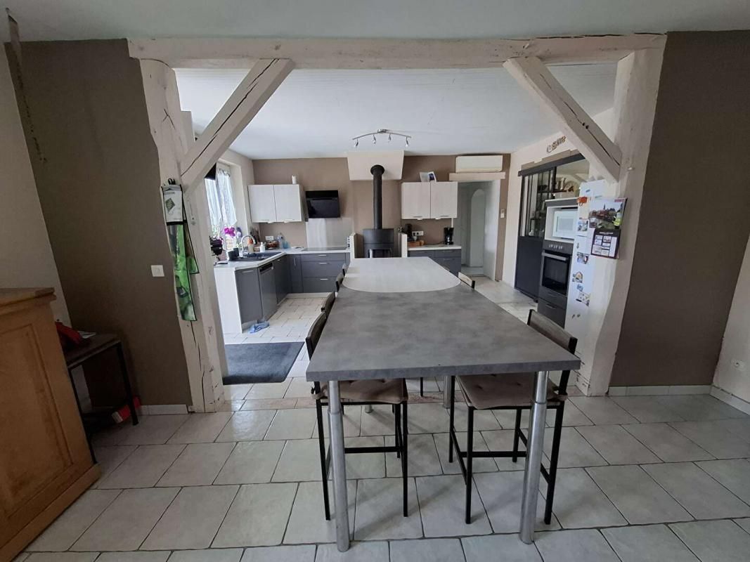 VERNEUIL-SUR-AVRE Maison de campagne proche Verneuil d'Avre et d'Iton 12 pièce(s) 215.05m2 4