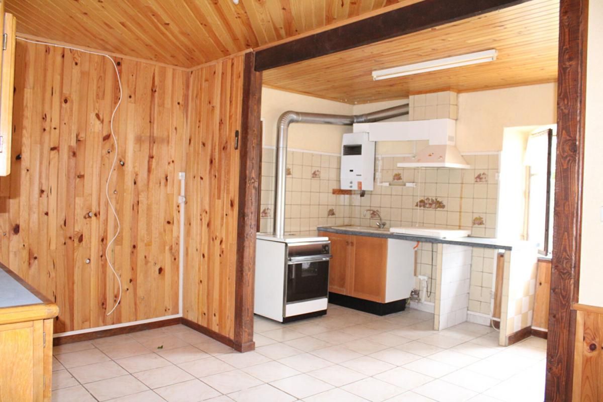 LESPERON Maison  6 pièce(s) 109 m2 4