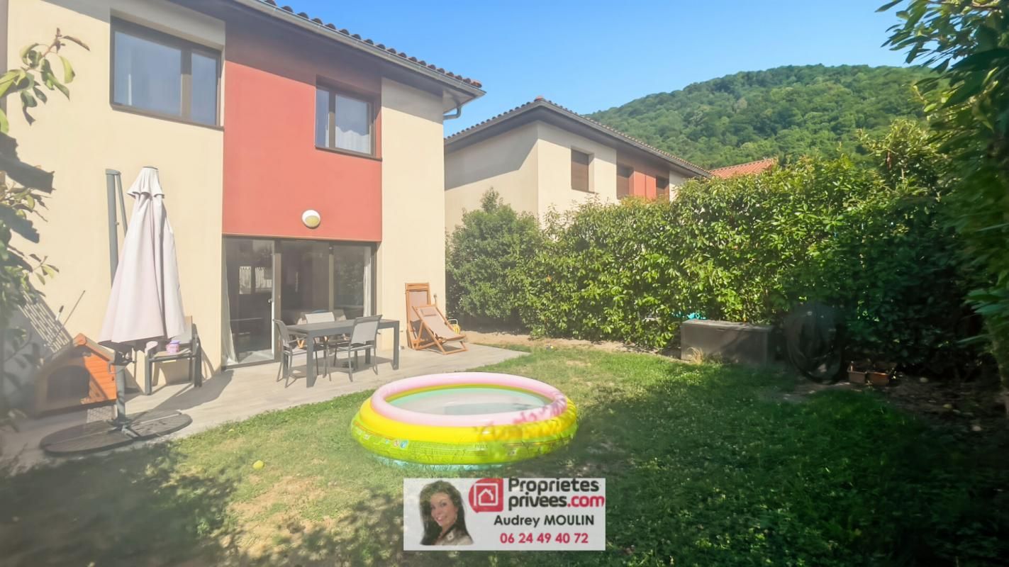 LA PIERRE Maison climatisée La Pierre 4 pièce(s) 86 m2 1