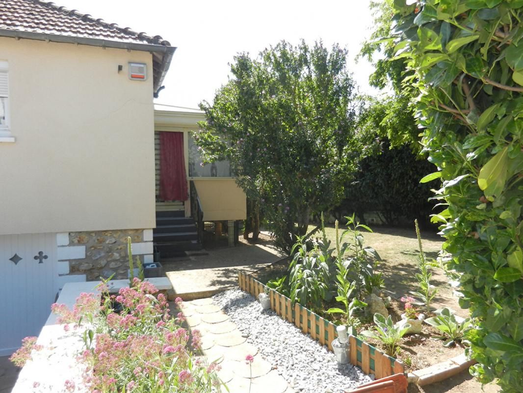 MESNIL-SUR-L'ESTREE Maison  3 pièce(s) 78 m2 4