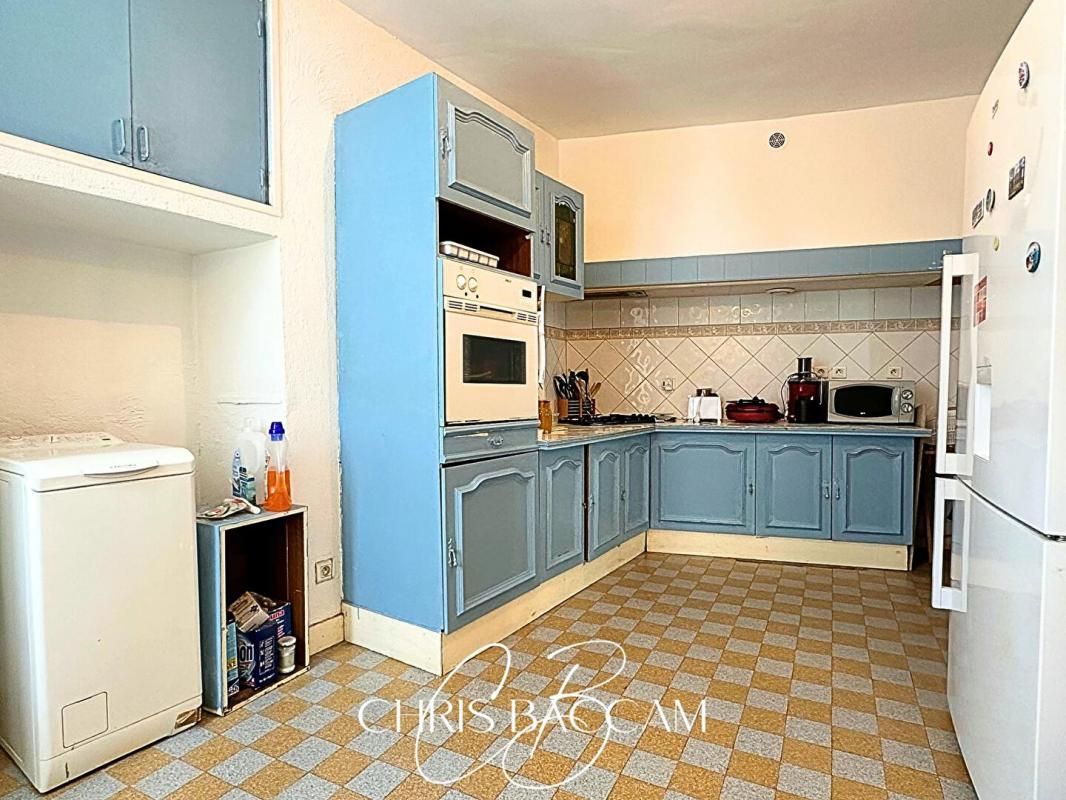 VILLALIER EN EXCLUSIVITE - MAISON R+1 - 3 CHAMBRES - TERRASSE TROPEZIENNE 4