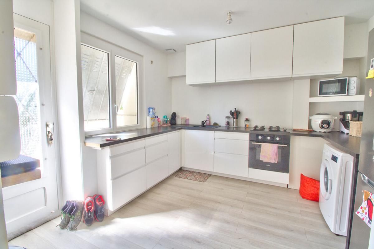 SEURRE Charmante maison familiale - 3 chambres climatisées -Terrain 855 m² - Garage double 3