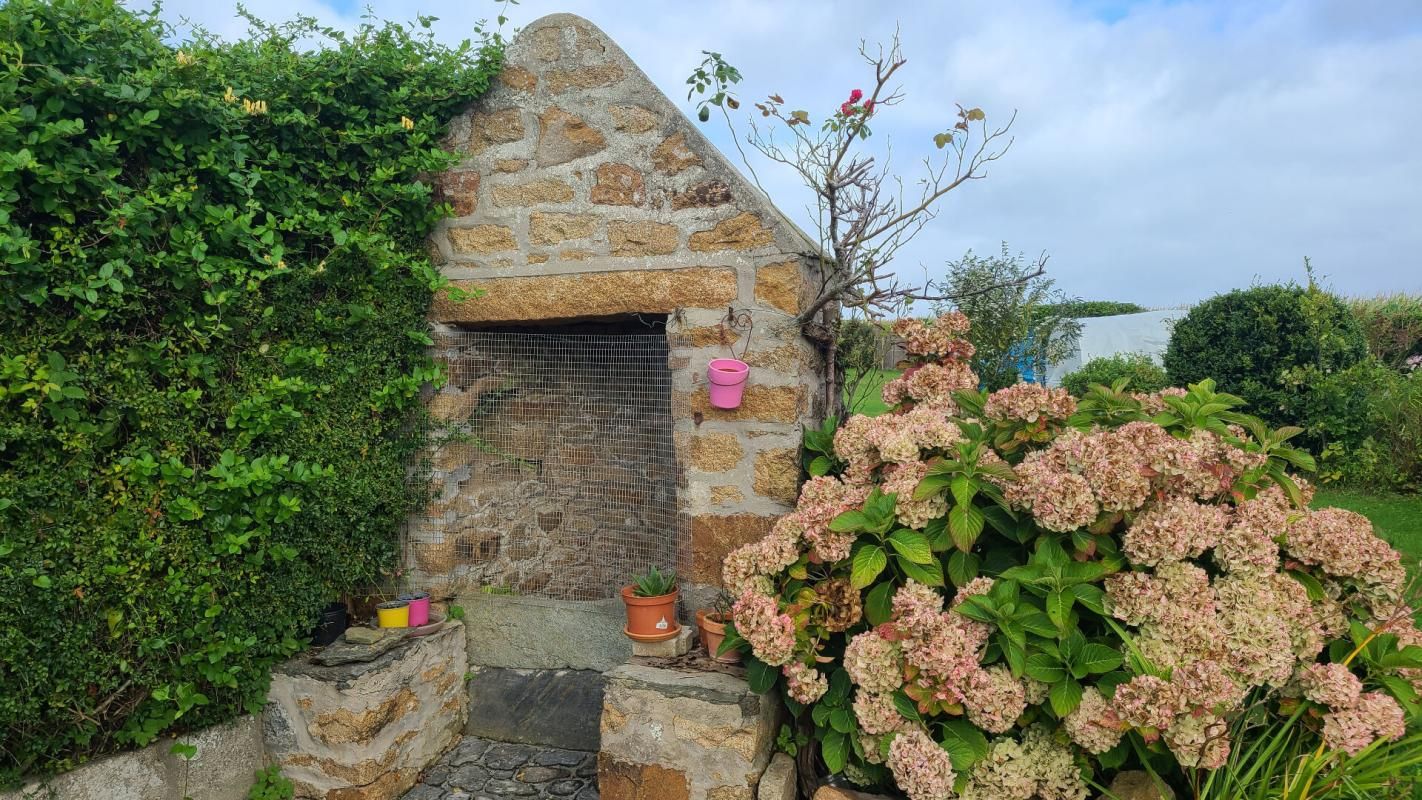 PLOUGASNOU Maison Plougasnou 8 pièce(s) 183 m2 2