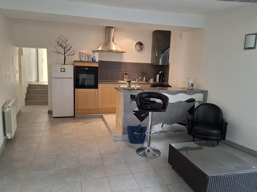 FORCALQUIER Appartement 3 pieces avec terrasse 17 m² proche des commodités 3