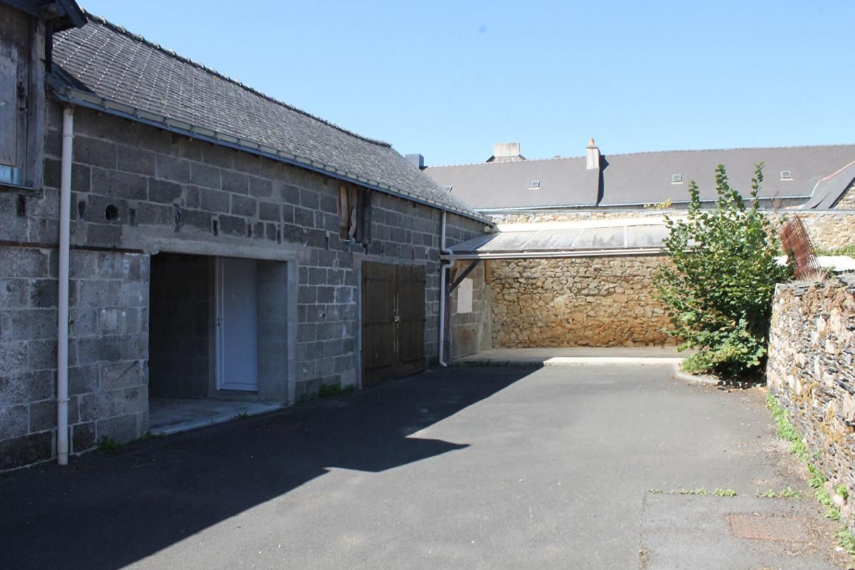DERVAL Immeuble Derval 9 pièce(s) 160 m2 2