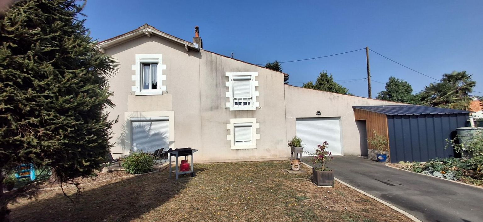 Maison Fontenay Le Comte 5 pièce(s) 153.95 m2