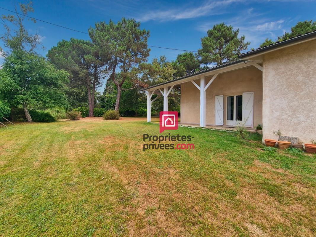 LANGON Maison familiale de 225 m2, 8 pièces, sur 3500 m2 de jardin 2