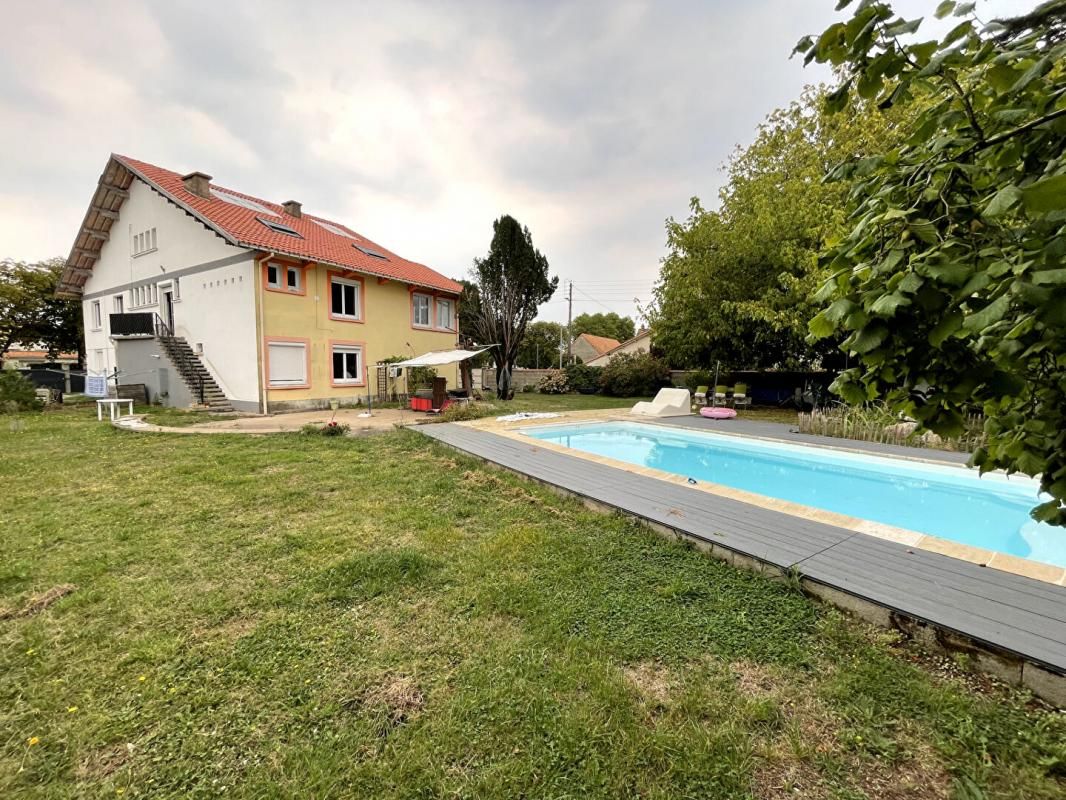 PAIMBOEUF Maison familiale XXL avec piscine & 3 logements locatifs ? Paimboeuf (44560) 2
