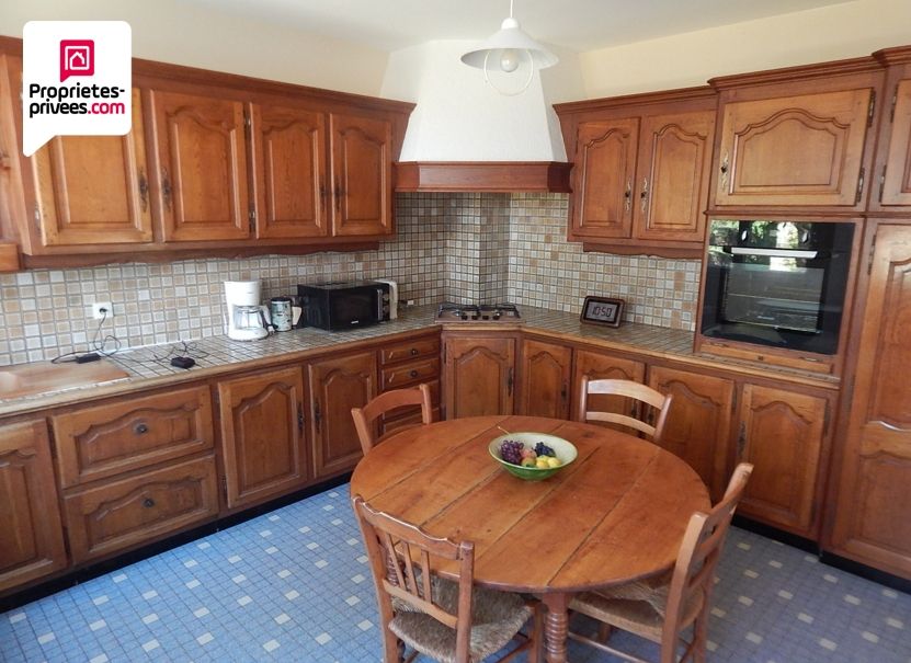 LIGUEIL Maison Ligueil 11 pièce(s) 187 m2 4