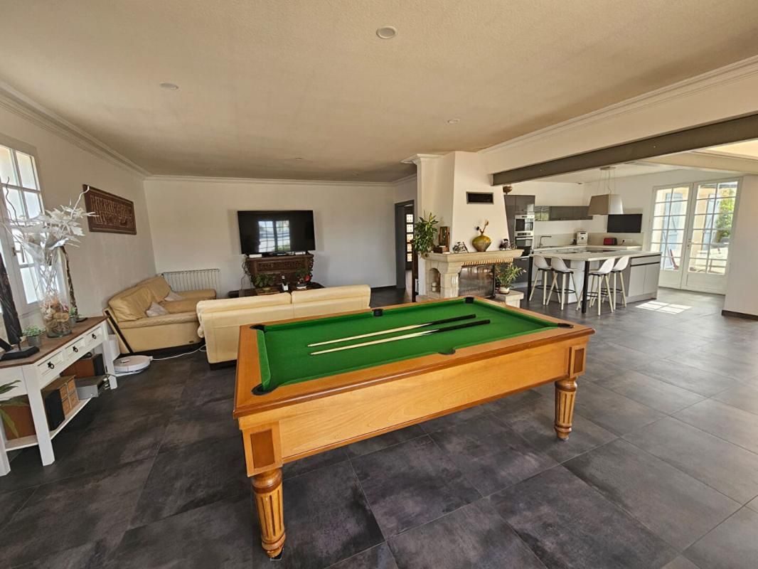 MONTAIGU Maison familiale 6 pièces 167 m² Montaigu -Vendée 1