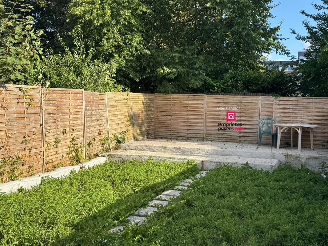 LILLE Maison Lille 5 pièce(s) 96 m2, 4 chambres + jardin +garage à  Lille secteur Moulins 1