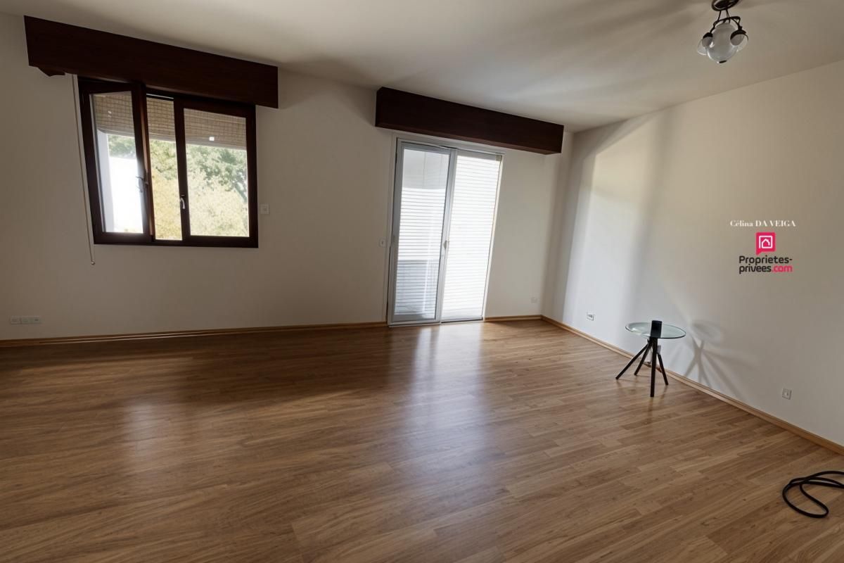 LILLE Maison Lille 5 pièce(s) 96 m2, 4 chambres + jardin +garage à  Lille secteur Moulins 2