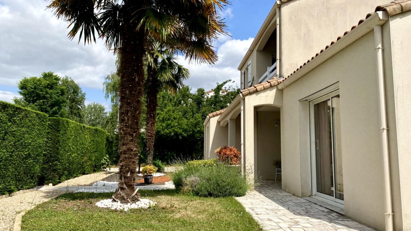 NIORT Maison Niort 5 pièce(s) 123 m2 1