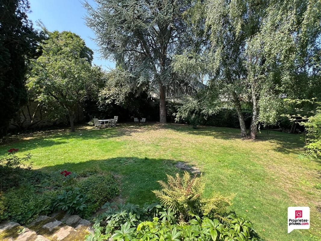MARINES 95640 MARINES - Maison meulière 10 pièce(s) et sa dépendance, 261 m2, 7 chambres, jardin clos 3