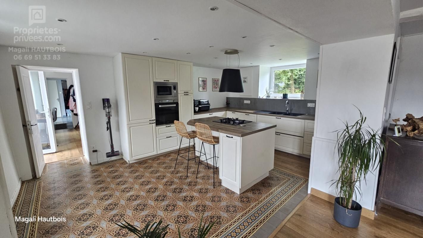 GRANVILLE Maison en pierre charme authentique de 175 m2 4