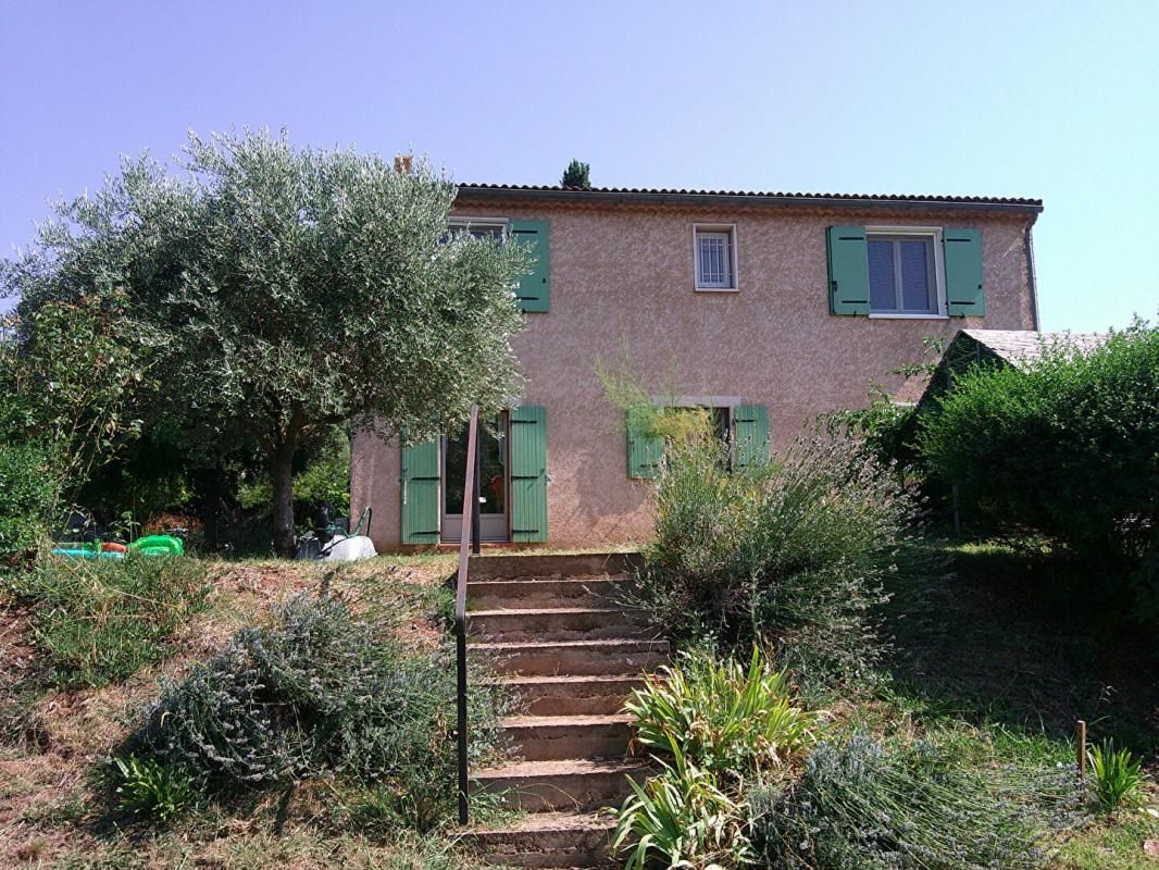 GONFARON Gonfaron villa 6 chambres à 500m du centre 3