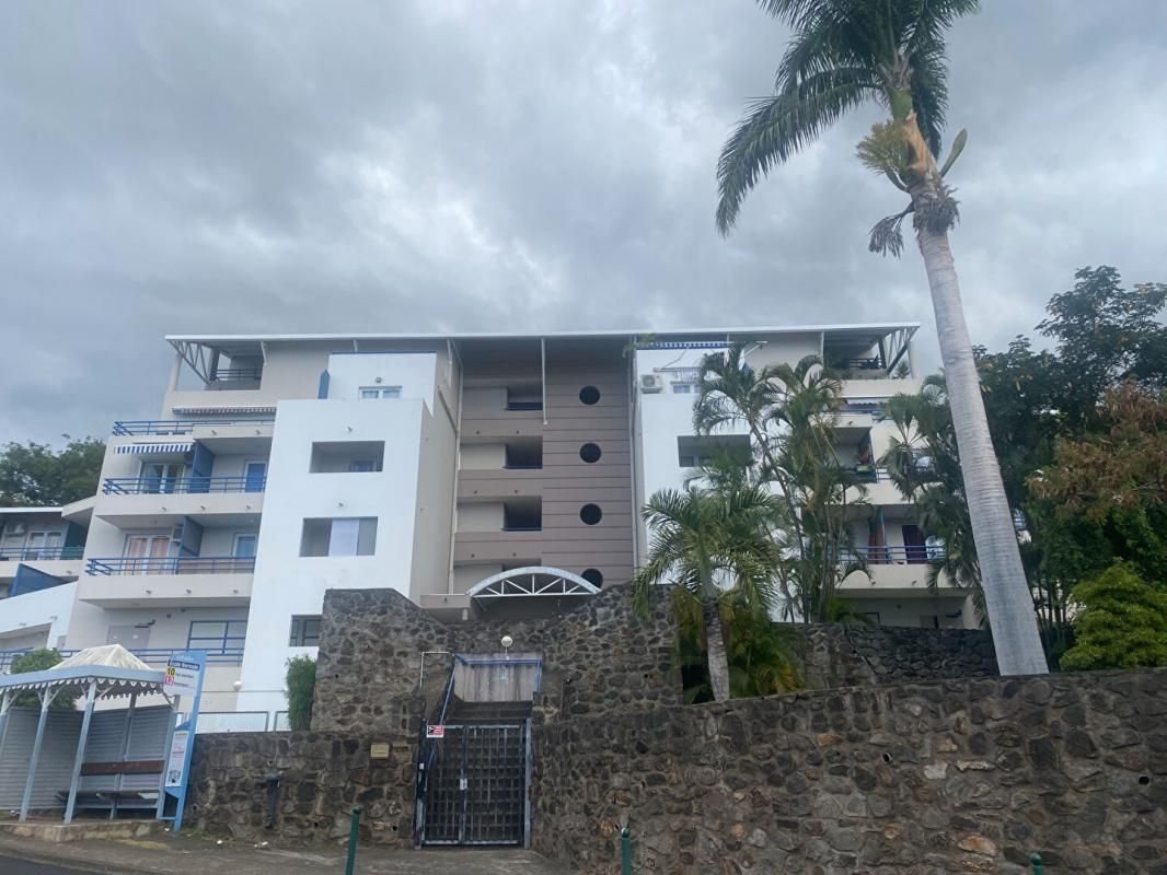 SAINT-DENIS Studio 29,50 m² situé à Bellepierre 1