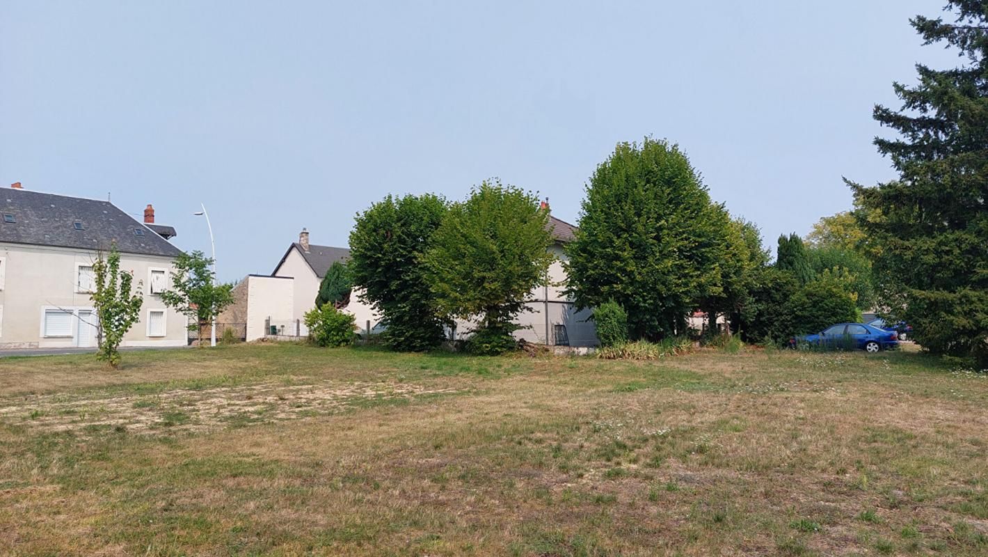 MOULINS-SUR-YEVRE Terrain à Maubranche -Moulins Sur Yèvre 18390 2