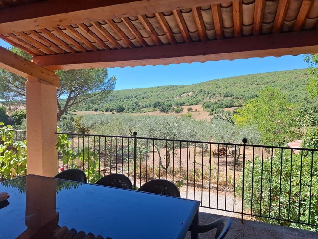 ONGLES PAYS DE FORCALQUIER, BELLE PROPRIETE DE 140 M² AVEC GARAGE + GÎTE, CHAMBRE D'HÔTE ET PISCINE SUR PLUS D'UN HECTARE DE TERRAIN 2