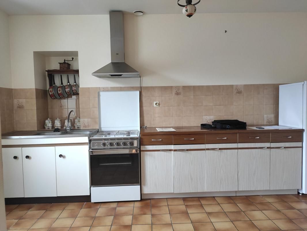 GUEMENE-SUR-SCORFF Maison avec jardin, garage proche commodités Guémené sur scorff 4