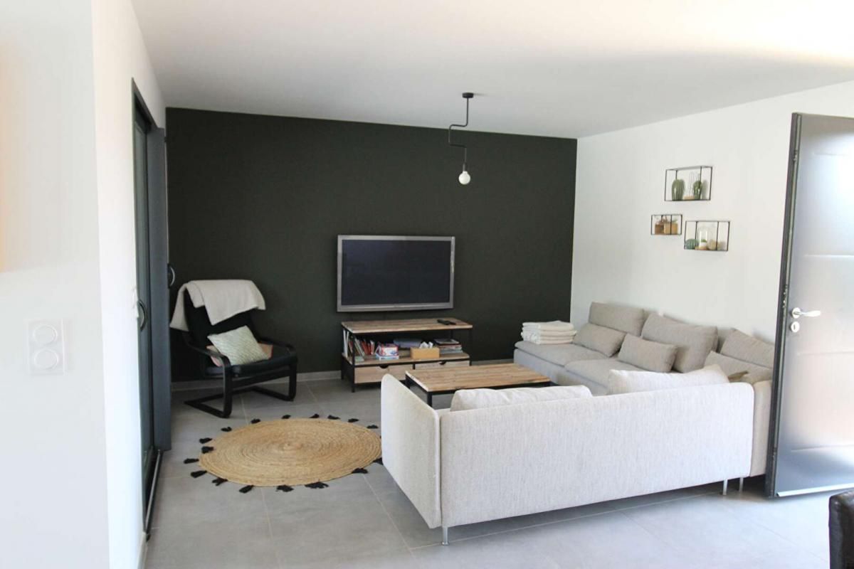 MEJANNES-LE-CLAP Double villa avec piscine sur 1.000m² 4