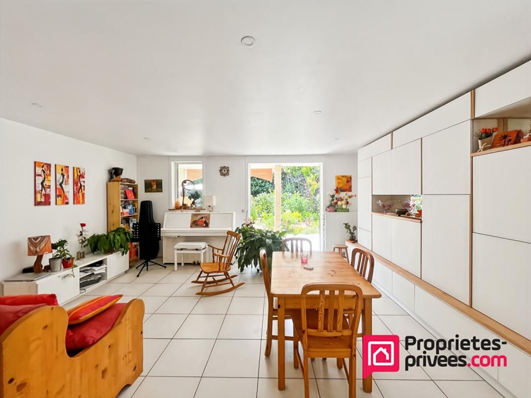 SAINT-LAURENT-DU-VAR Appartement 4 pièces 75 m2 + jardin - Saint Laurent Du Var 1