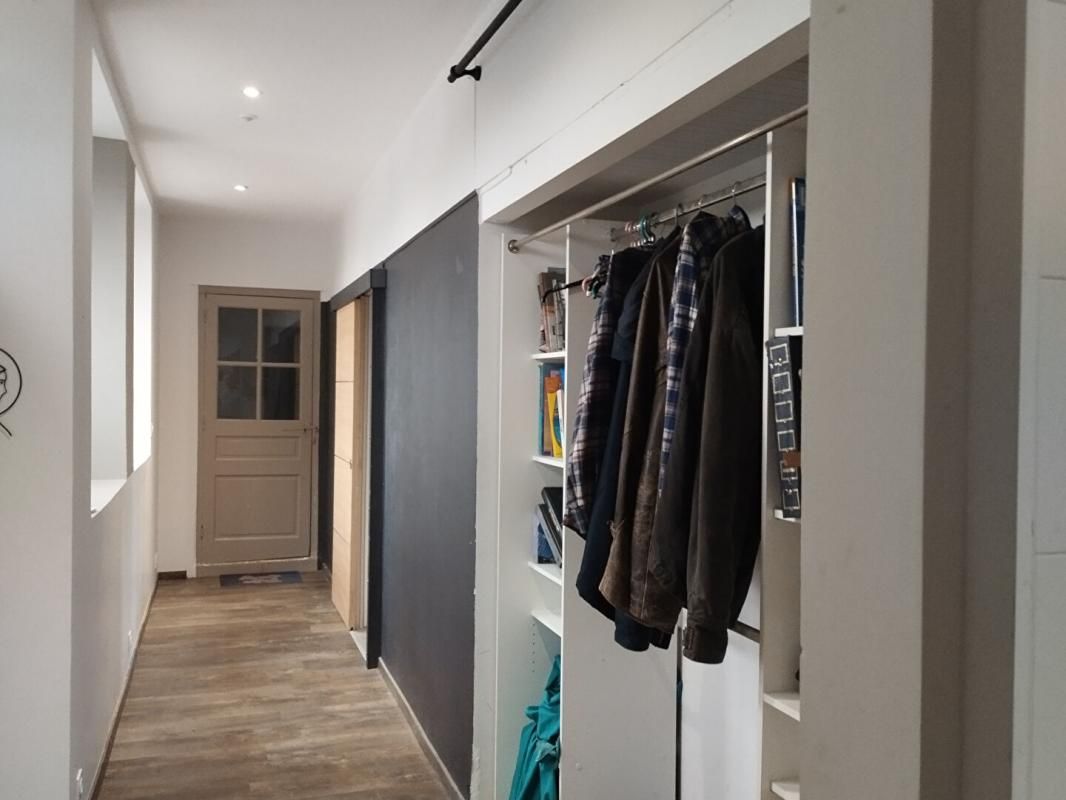 INGUINIEL Maison 9 chambres 318 M2 2