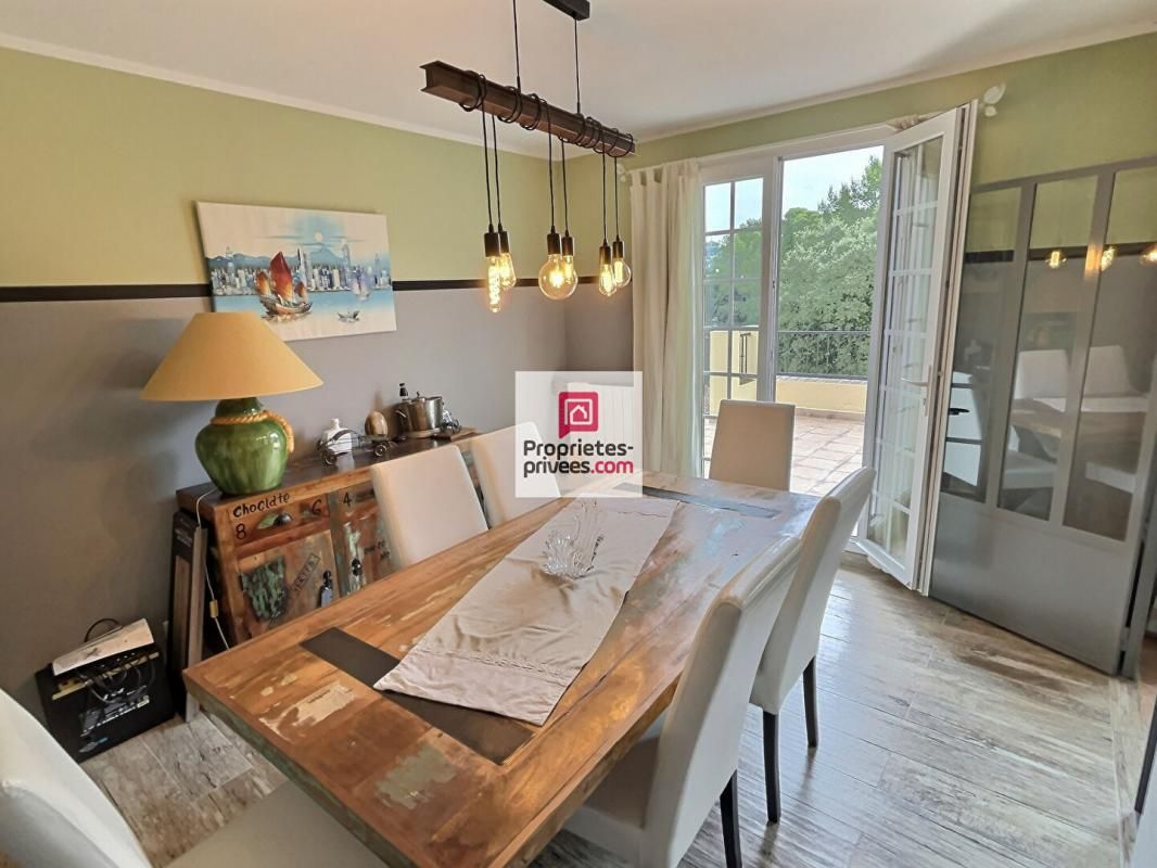TRANS-EN-PROVENCE MAISON 205 m² - 2 Logements Piscine & 2 Garages 4