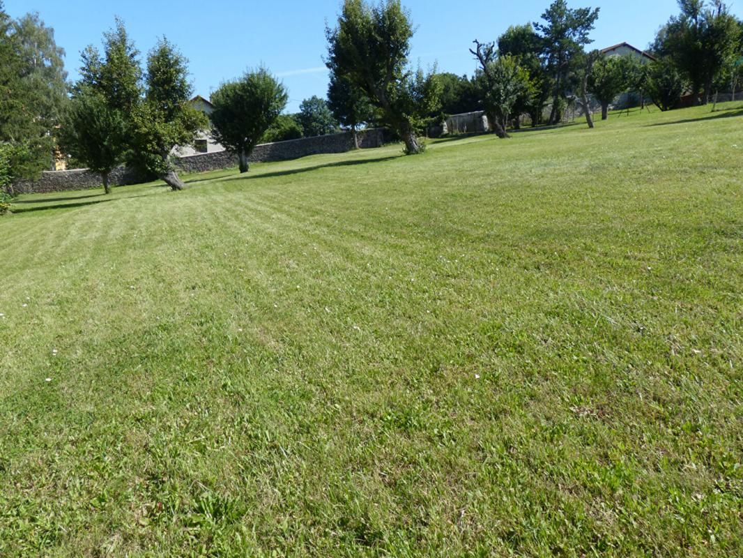 LE PUY-EN-VELAY Terrain à bâtir 5178 m² au Puy En Velay 5178 m2 2