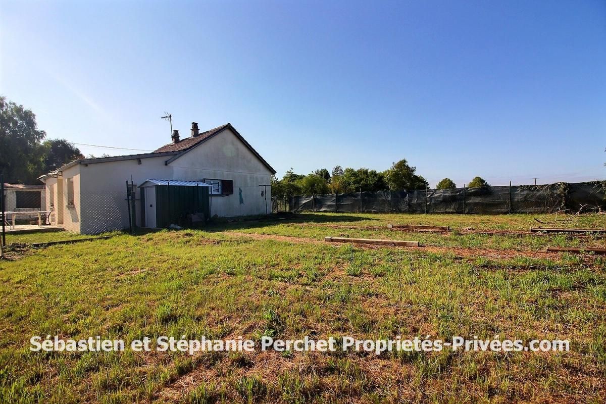 PATAY Maison 2 chambres sur un terrain d'environ 796 m2 3