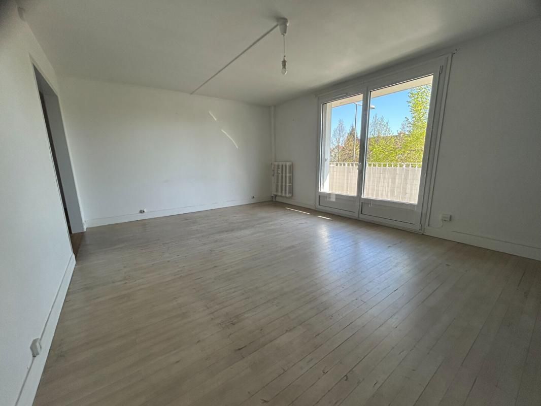 REIMS Appartement Reims de 119 m2 avec balcon 4