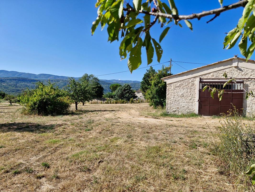 APT Mas de hameau avec grand terrain et vue 3