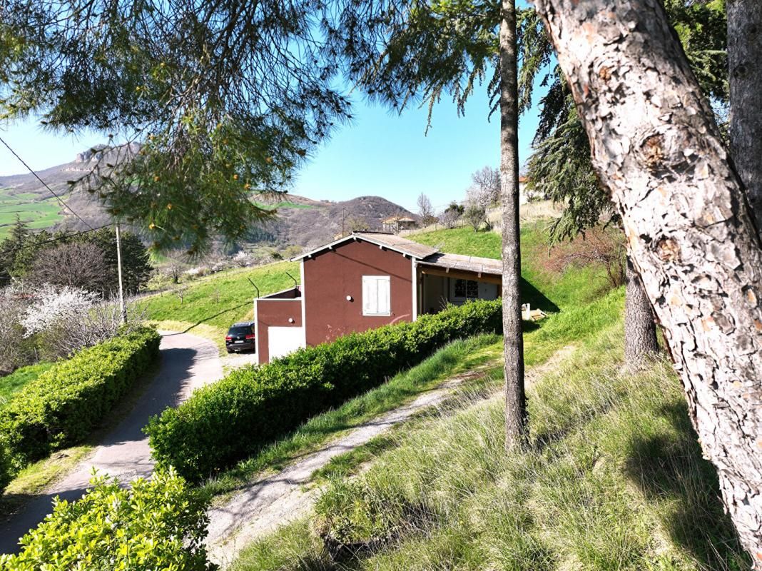 MILLAU Villa Millau 4 pièces 80m2 sur 2238m2 1