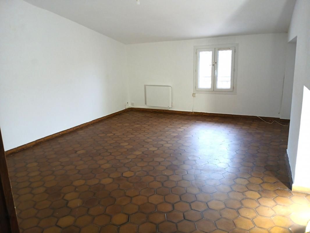 LE VAL Appartement T4 de 91.40 m2 avec terrasse tropézienne - LE VAL 4