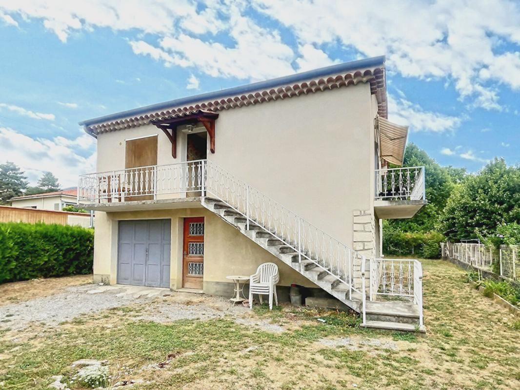 DIGNE-LES-BAINS Maison Digne Les Bains 8 pièces 4 chambre 102 m2 + cave et garage 1