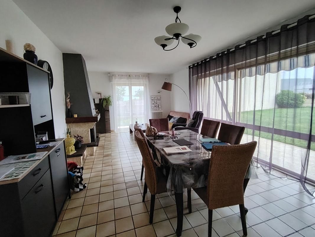 PLENEE-JUGON Maison Plenee Jugon 5 pièce(s) 135 m2 2