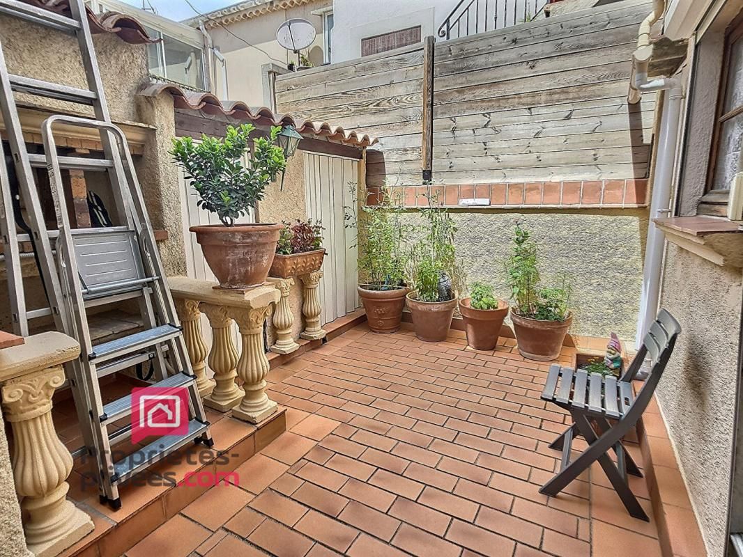 PUGET-SUR-ARGENS Maison  de village Puget Sur Argens -4 pièces 63 m2- TERRASSE 1