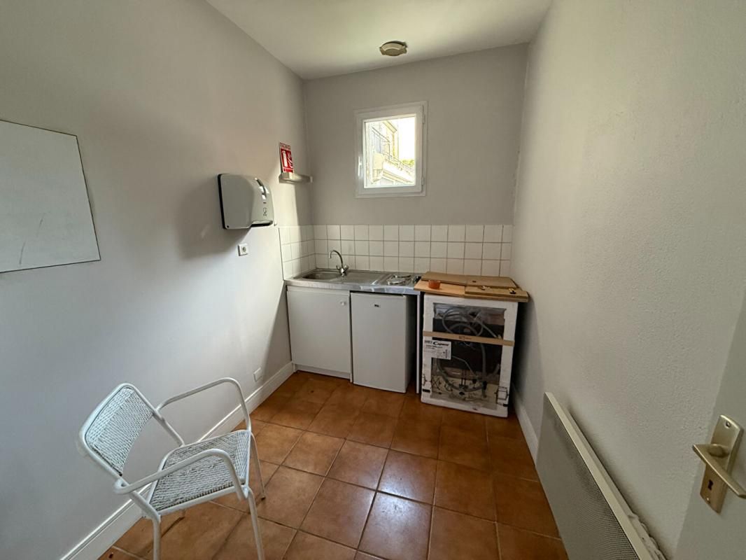 MOULINS 03000 MOULINS - LOCATION BUREAUX  120 m² 3